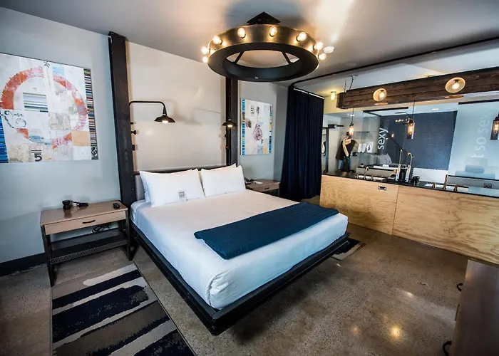 Hotel Found Re